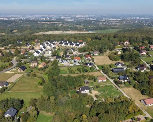 DZIAŁKA BUDOWLANA UZBROJONA PRZY WIELICZCE 32 ARY