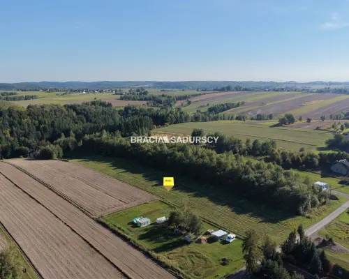 DZIAŁKA 60 AR. ROL-BUDOWLANA MEDIA SĄSPÓW SPOKÓJ