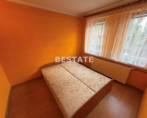 Bliźniak z garażem w dobrej lokalizacji