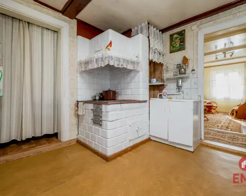 Zadbane siedlisko z budynkami gospodarczymi 7400m²
