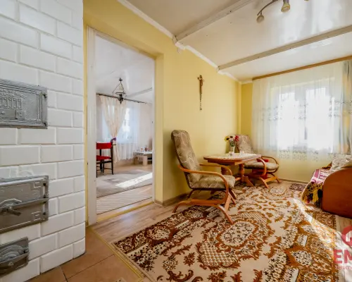 Zadbane siedlisko z budynkami gospodarczymi 7400m²