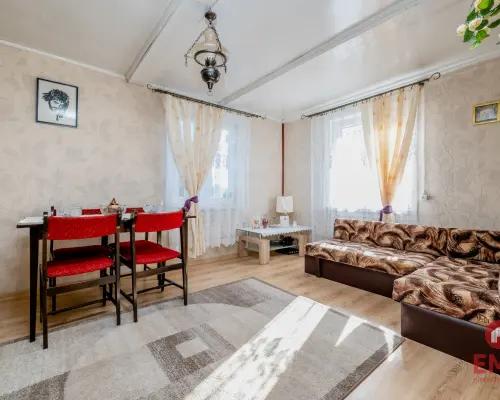 Zadbane siedlisko z budynkami gospodarczymi 7400m²