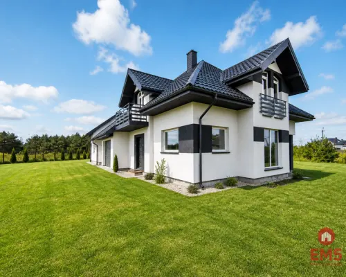 Dom wolnostojący 160 m² blisko jeziora i lasu