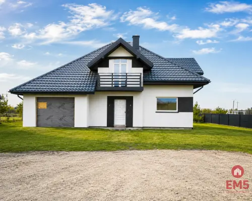 Dom wolnostojący 160 m² blisko jeziora i lasu