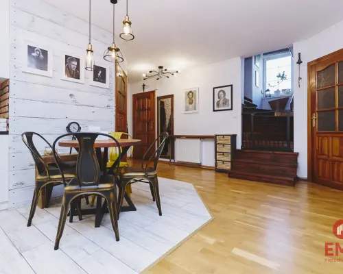 Dom 247 m², 9 pokoi, garaż i sauna – Suwałki