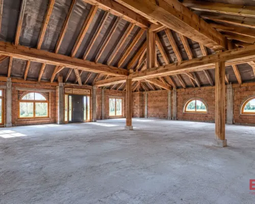 Budynek pod Karczmę 990m2