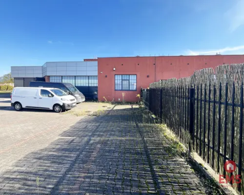 Budynek 800 m2  handel-usługi-produkcja