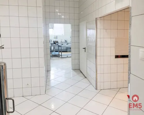 Budynek 800 m2  handel-usługi-produkcja