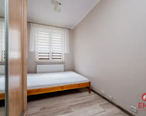 Mieszkanie na parterze z ogródkiem.