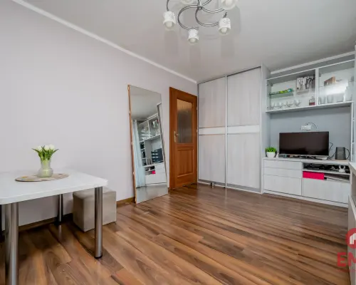 Zadbane 2 pokoje, pierwsze piętro