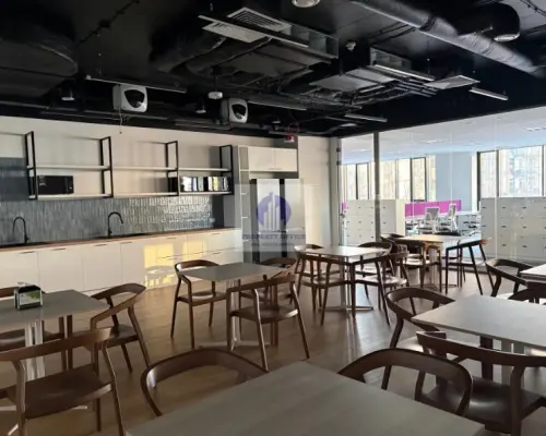 Śródmieście :lokal biurowy 2064m2 do podnajmu