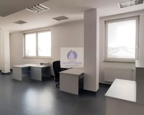 Włochy: lokal biurowy 620m2 do wynajęcia