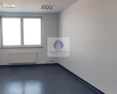 Włochy: lokal biurowy 285m2 do wynajęcia