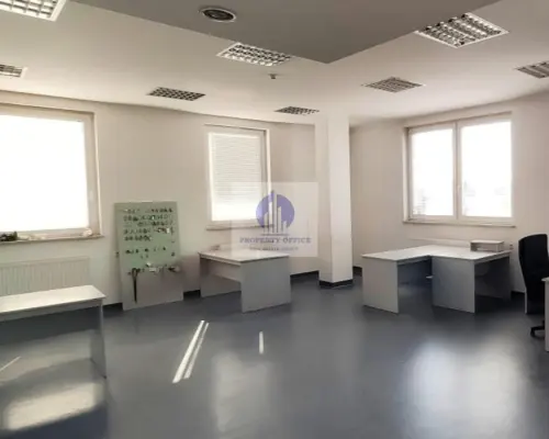 Włochy: lokal biurowy 285m2 do wynajęcia