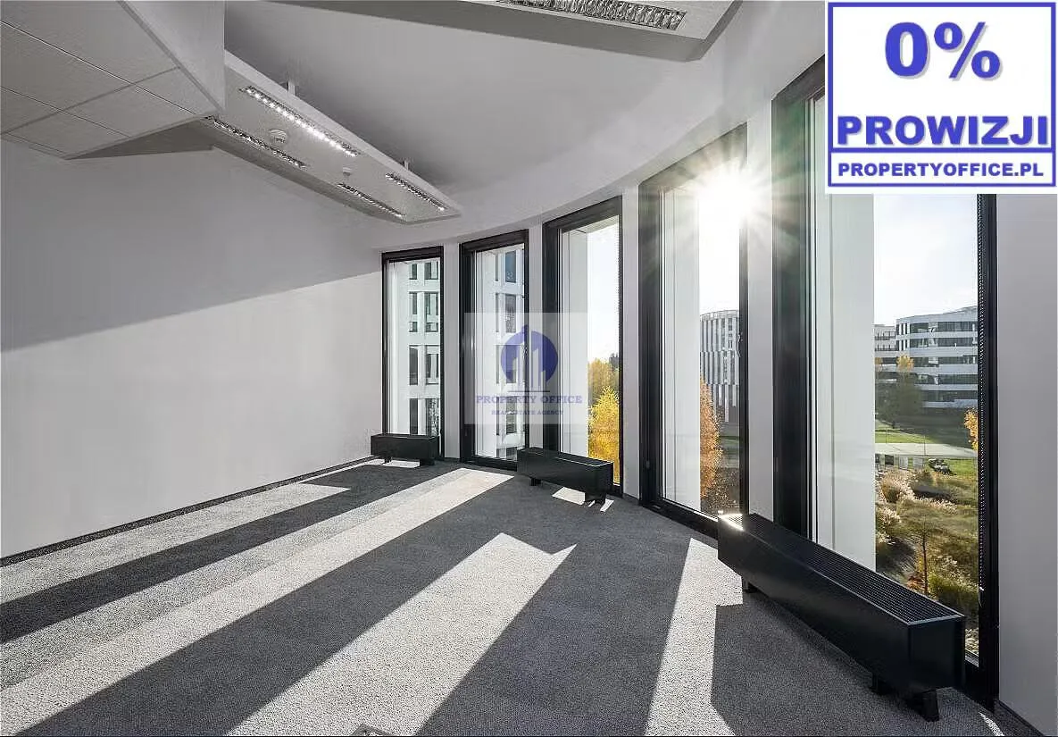 Włochy: umeblowany lokal biurowy 360m2 do wynajęcia