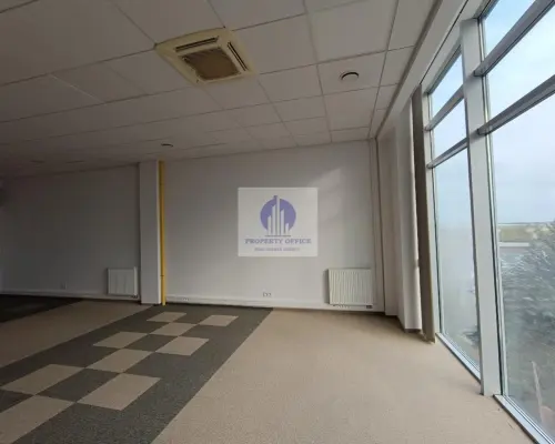 Warszawa Włochy: lokal biurowy 77,84 m2 do wynajęcia