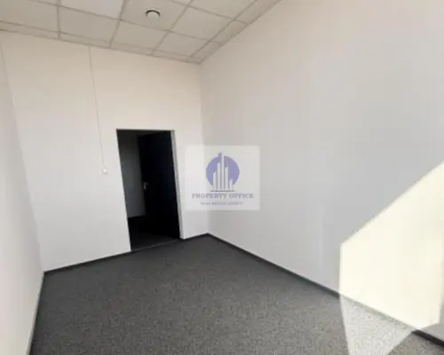 Włochy: lokal biurowy 14,30 m2 do wynajęcia