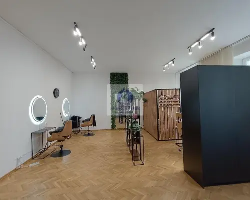 Śródmieście: lokal biurowo-usługowy 64 m2 do wynajęcia