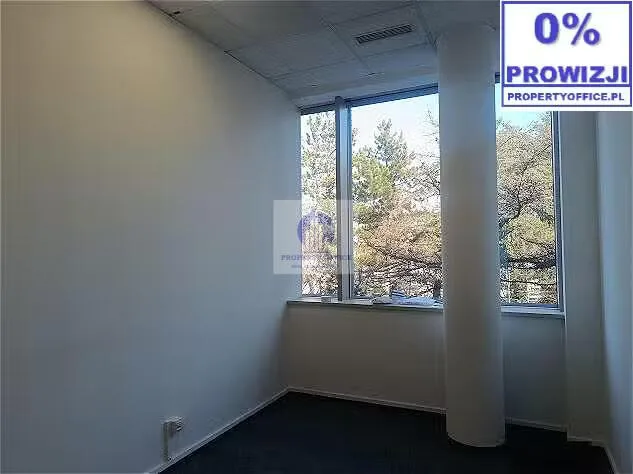 Ursus: lokal biurowy 22,16 m2 do wynajęcia