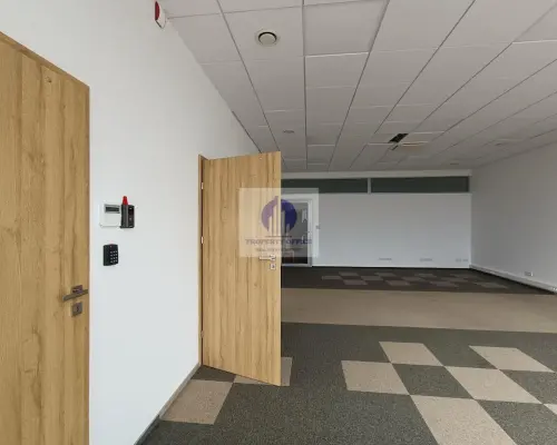 Warszawa Włochy: lokal biurowy 77,84 m2 do wynajęcia