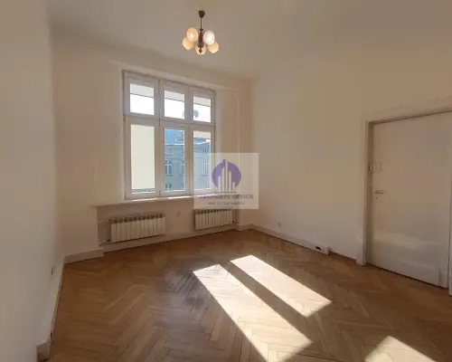 Śródmieście: lokal biurowy 21,05m2 do wynajęcia