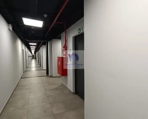 Włochy: lokal biurowy 18,70m2 do wynajęcia