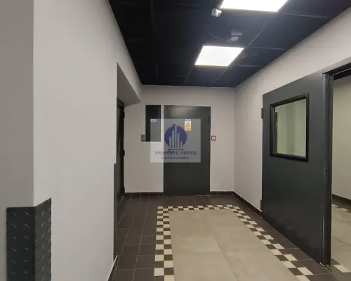 Włochy: lokal biurowy 18,70m2 do wynajęcia