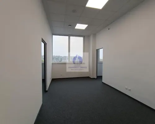 Włochy: lokal biurowy 61,60m2 do wynajęcia