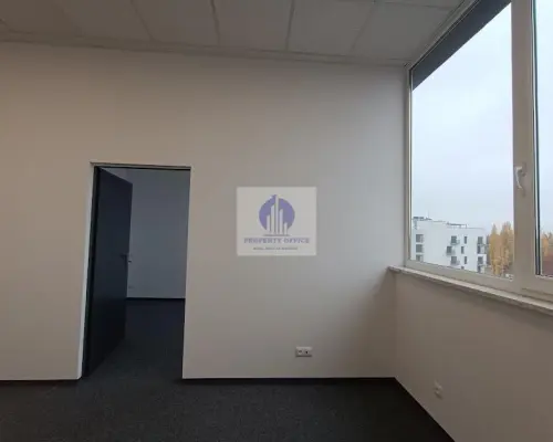Włochy: lokal biurowy 61,60m2 do wynajęcia