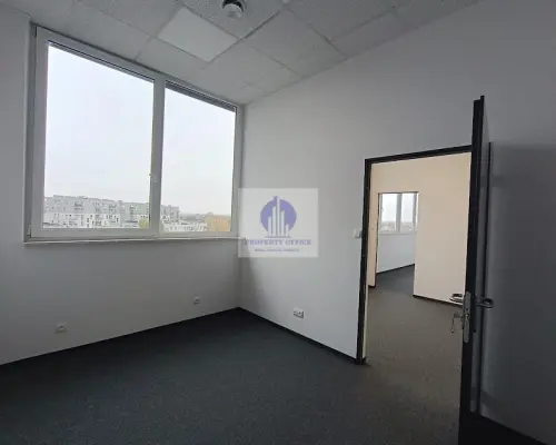 Włochy: lokal biurowy 61,60m2 do wynajęcia