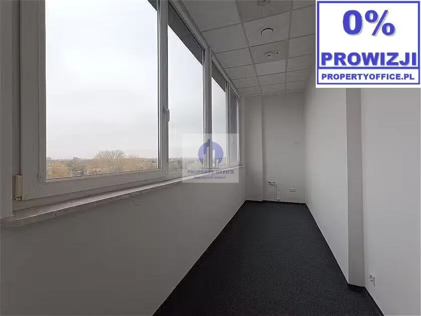 Włochy: lokal biurowy 36,30 m2 do wynajęcia
