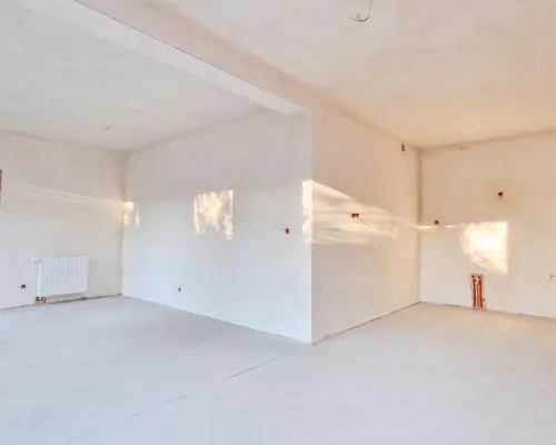 Pabianice - lokal 4 pok. 78,72 m2 ul. Warszawska