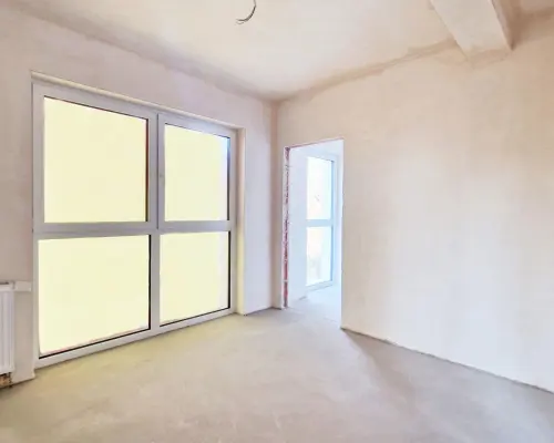 Pabianice - lokal 4 pok. 78,72 m2 ul. Warszawska