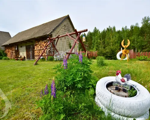 Siedlisko z domem z bala i dużą działką 5194 m²