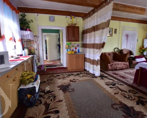 Siedlisko z domem z bala i dużą działką 5194 m²