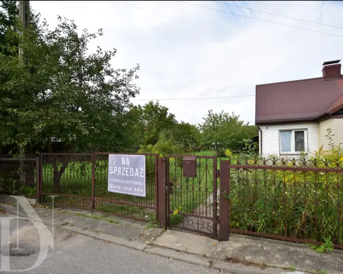 Dom z działką 672 m² i gospodarczym NIŻSZA CENA!