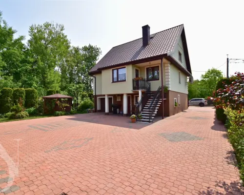 Dom z halą i ogrodem na sprzedaż Hajnówka