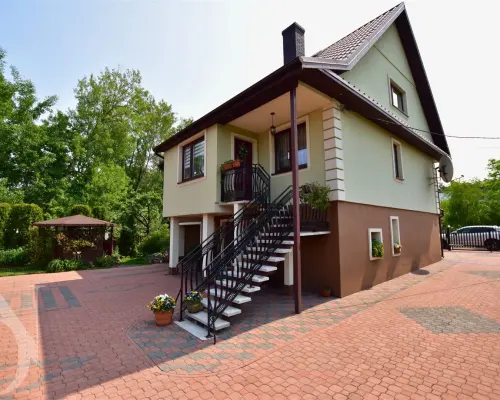 Dom z halą i ogrodem na sprzedaż Hajnówka