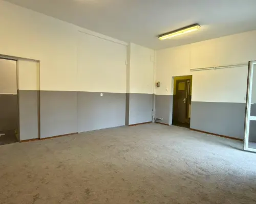 Lokal usługowy 220 m² + magazyn 40 m² Hajnówka