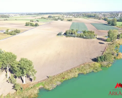 DZIAŁKA NAD JEZIOREM – 3540 m² – CHOCEŃ