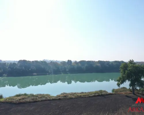 DZIAŁKA NAD JEZIOREM – 3540 m² – CHOCEŃ