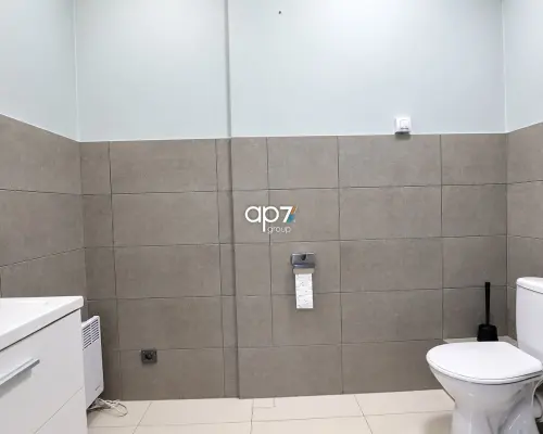 DO WYNAJĘCIA LOKAL UŻYTKOWY  DZIELNICY BRONOWICE MAŁE.   Przedmiotem oferty jest lokal użytkowy ok 35 m² w stanie dewelopersk