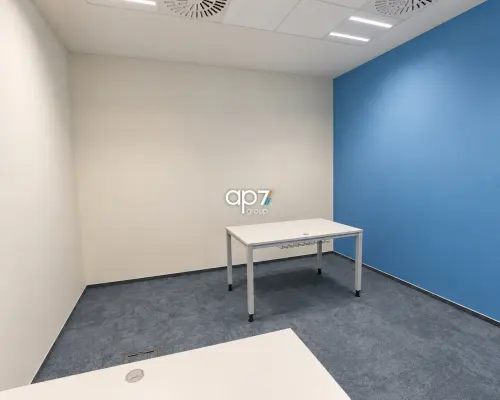 Przestronny lokal biurowy na parterze