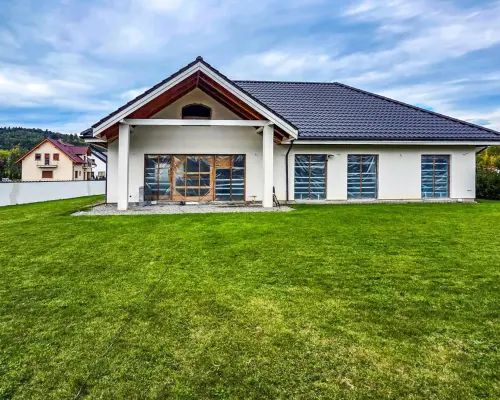 Przestronny dom 349 m² | 5 min od Świdnicy