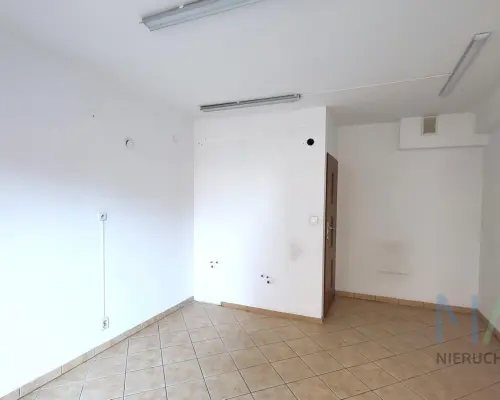Mały lokalik idealny pod sklepik lub działalność usługową przy ul Starowiślnej
