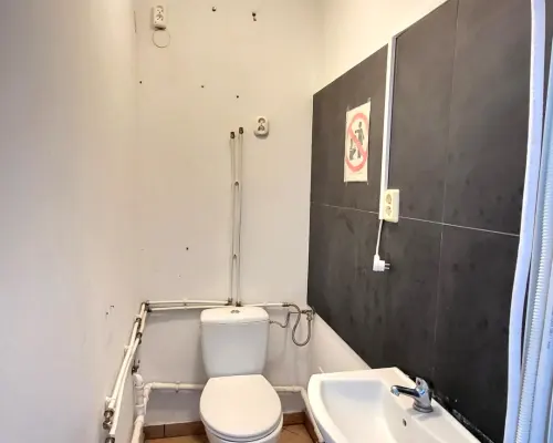 Mały lokalik idealny pod sklepik lub działalność usługową przy ul Starowiślnej