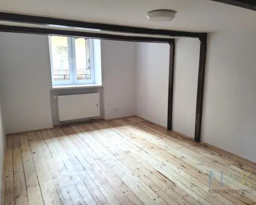 Do wynajęcia mieszkanie o powierzchni 32m2 zlokalizowane na II piętrze zadbanej kamienicy przy ul. Brzozowej na Kazimierzu.Weśc
