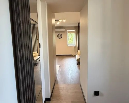 WOMBAT NIERUCHOMOŚCI   prezentuje na sprzedaż mieszkanie w  Strzegomiu przy ul. Brzegowej     25 m² | PO KAPITALNYM REMO