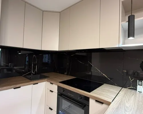 WOMBAT NIERUCHOMOŚCI   prezentuje na sprzedaż mieszkanie w  Strzegomiu przy ul. Brzegowej     25 m² | PO KAPITALNYM REMO