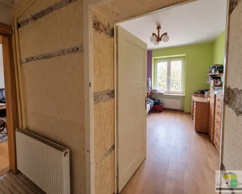 WOMBAT NIERUCHOMOŚCI    prezentuje na sprzedaż przestronne, jasne,  3-pokojowe mieszkanie o powierzchni 78 m², z całkowicie roz